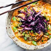 BANGKOK COCONUT CURRY NOODLES